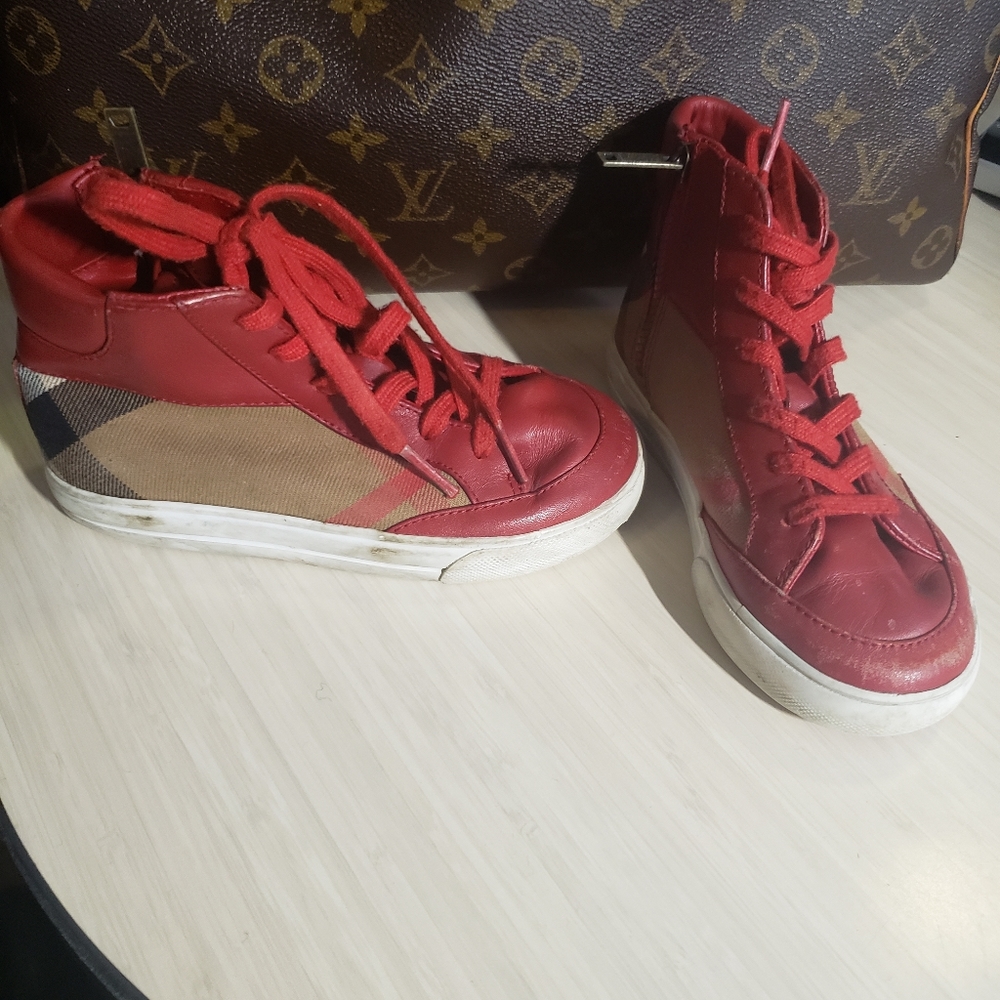 Burberry Haypark Sneakers size 27